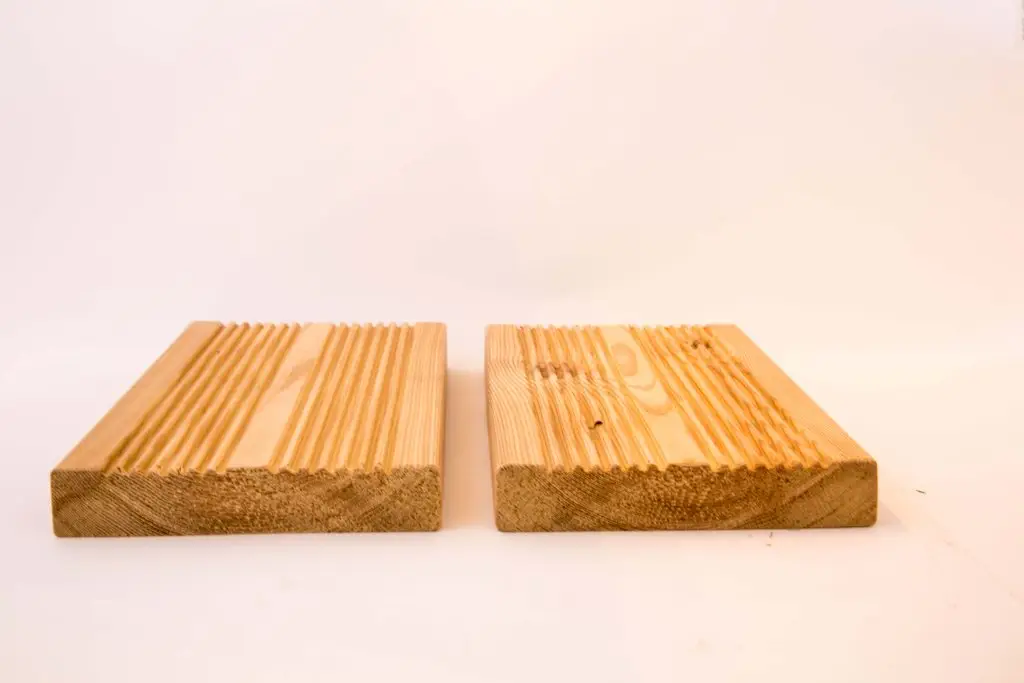 Timber Focus Natural Timber Decking Siberian Larch Decking leading timber decking supplier